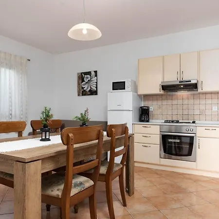 Saladinka Apartment *